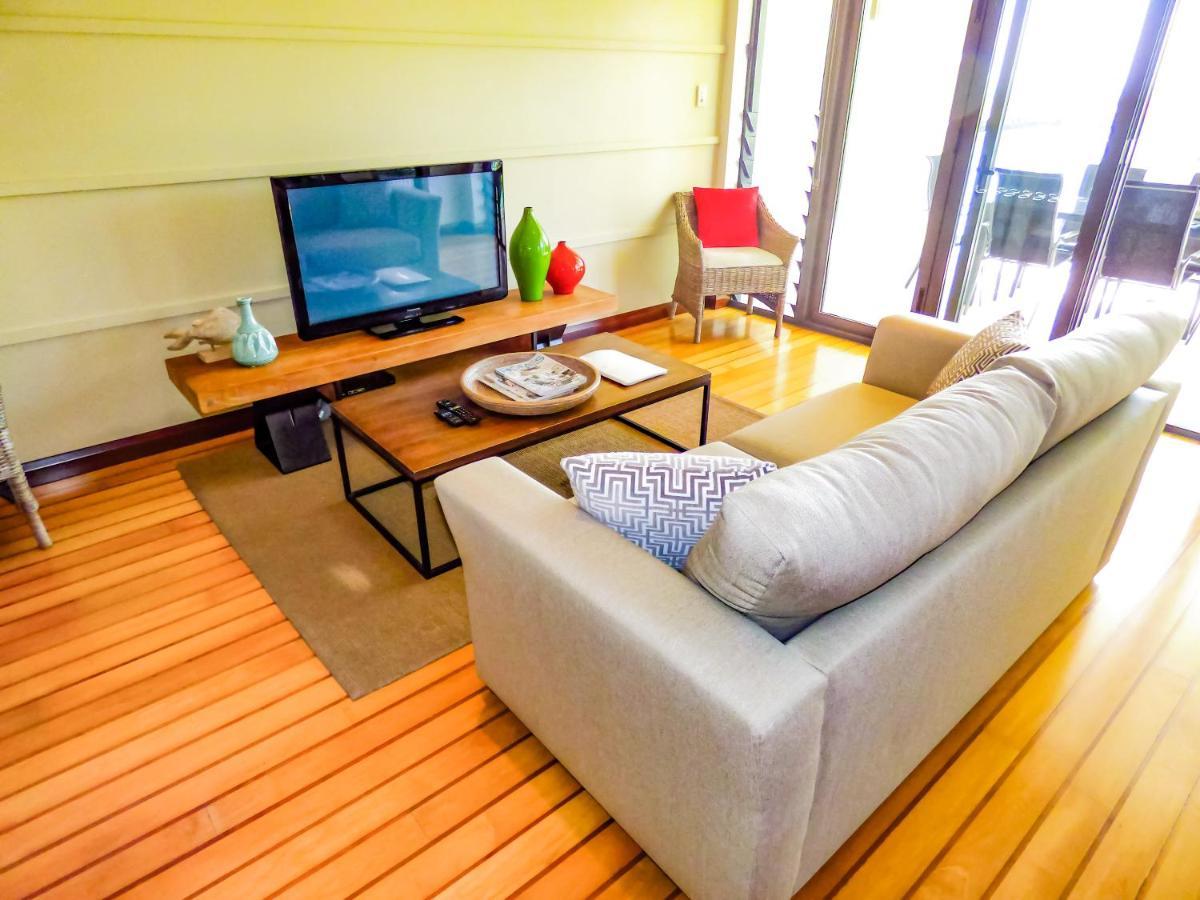 Boathouse Port Of Airlie Apartment Еърли Бийч Екстериор снимка