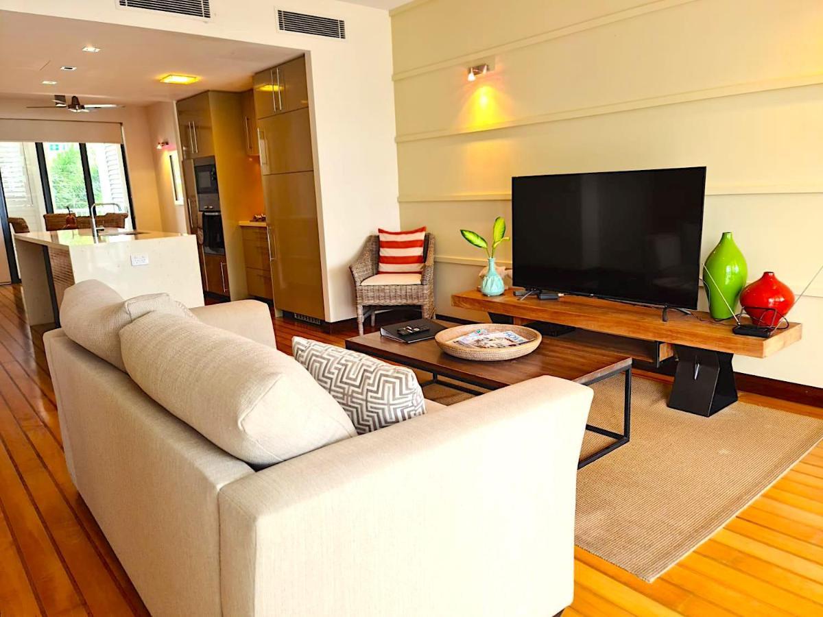 Boathouse Port Of Airlie Apartment Еърли Бийч Екстериор снимка