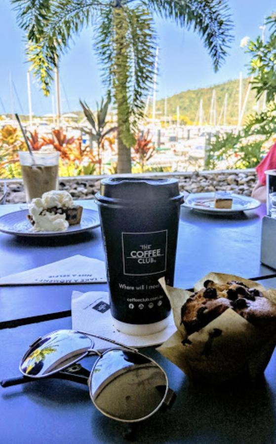 Boathouse Port Of Airlie Apartment Еърли Бийч Екстериор снимка