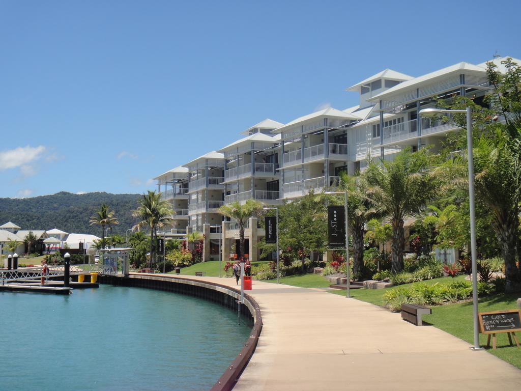 Boathouse Port Of Airlie Apartment Еърли Бийч Екстериор снимка